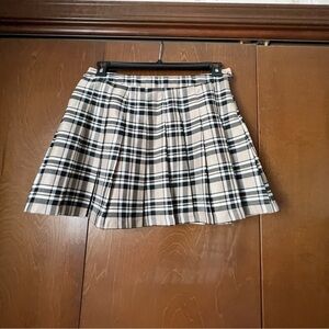 Hesperus Juniors Large Plaid Side Zip Plaid Mini Skirt Tan, Black & Cream EUC
